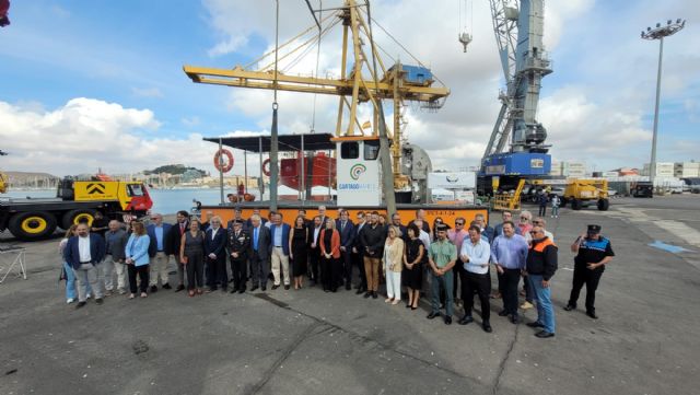 La embarcación “Solica” comienza su andadura en la recogida y gestión de residuos de la lámina de agua del Puerto de Cartagena - 2, Foto 2