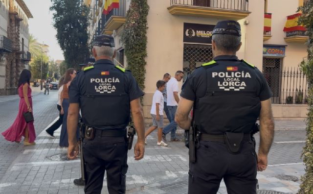 La Policía Local de Lorca alcanza los 119 controles preventivos en el municipio, con 10 detenciones en la última semana La Policía Local de Lorca alcanza los 119 controles preventivos en el municipio, con 10 detenciones en la última semana