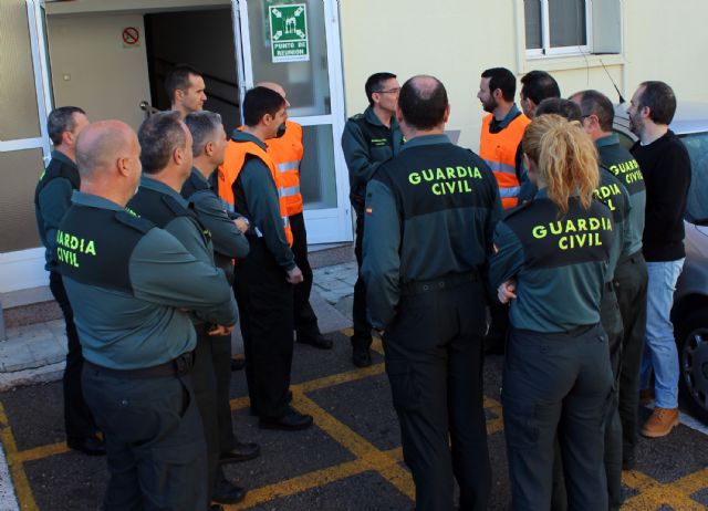 La Guardia Civil realiza un simulacro de evacuación en el acuartelamiento de Vistalegre-Murcia - 1, Foto 1