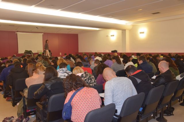 Más de 500 personas sin ESO o Bachillerato se examinan para acceder a los cursos del SEF que exigen esos títulos - 1, Foto 1