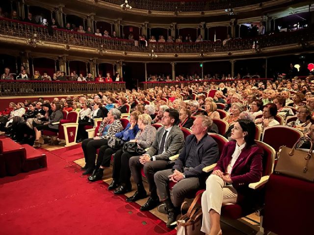 El teatro Romea de Murcia acoge la clausura del II congreso nacional de responsables del hogar - 2, Foto 2