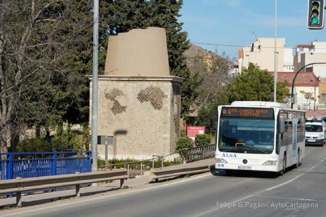 Refuerzo de la línea 4 de autobuses con motivo del Black Friday - 1, Foto 1