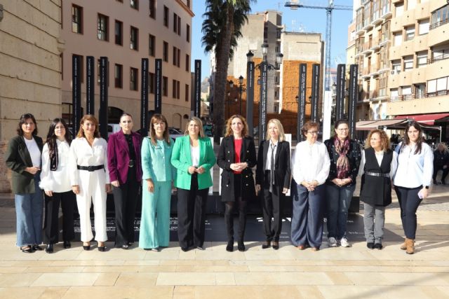 Cartagena recordará a las víctima infantiles en el manifiesto del 25N en la plaza del Ayuntamiento - 1, Foto 1