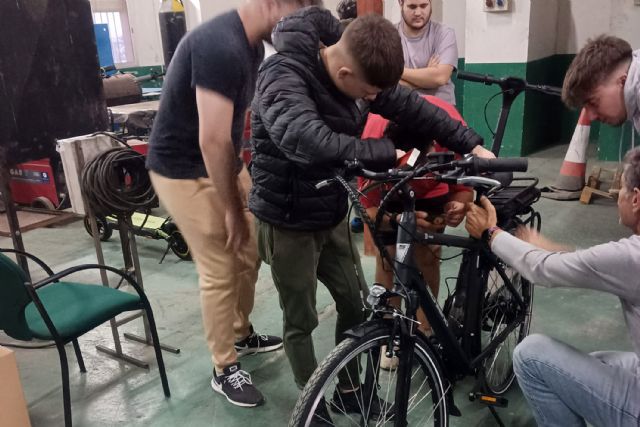 Finaliza el curso de mantenimiento de bicicletas y vehículos de movilidad urbana o personal - 2, Foto 2