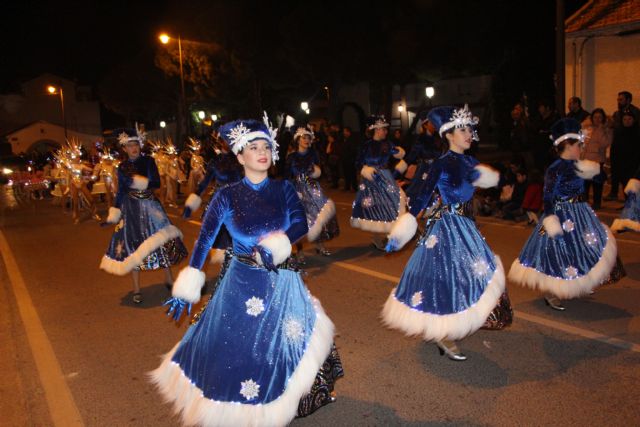 Papá Noel recorre las calles de San Pedro del Pinatar en la cabalgata Fantasía de Navidad - 3, Foto 3