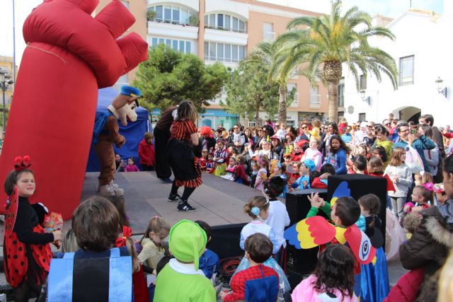 La plaza de la Constitución se llena de Carnaval gracias a los más pequeños - 3, Foto 3