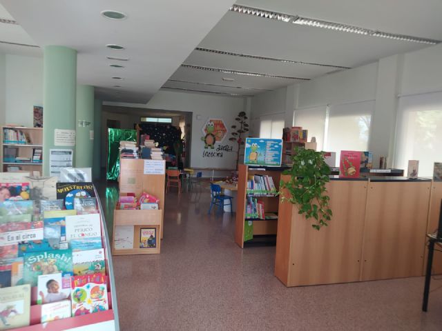 La Biblioteca Municipal de Puerto Lumbreras incorpora a su catálogo libros de temática sobre igualdad y diversidad - 1, Foto 1