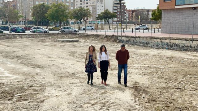 El Ayuntamiento de Murcia limpia más de 25.000 metros cuadrados de solares en Santiago El Mayor - 2, Foto 2