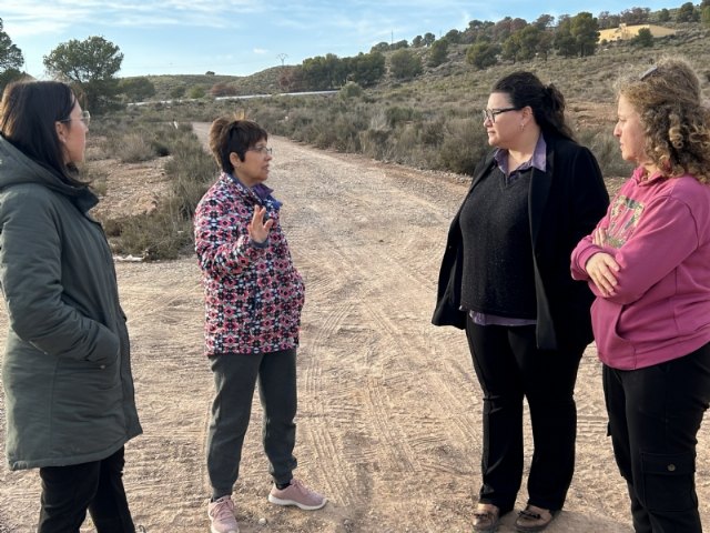 Eliminación de una especie de flora invasora en más de 10 hectáreas del paraje de la Aceña del Hierro de Totana, Foto 3