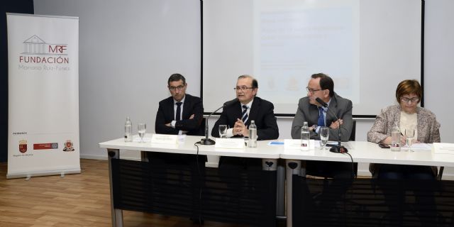 La Fundación Ruiz-Funes aborda en una mesa redonda la creación de empleo de calidad - 1, Foto 1