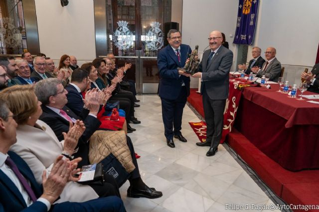 Francisco Ramón recibe su Premio como Procesionista del Año 2023 - 1, Foto 1