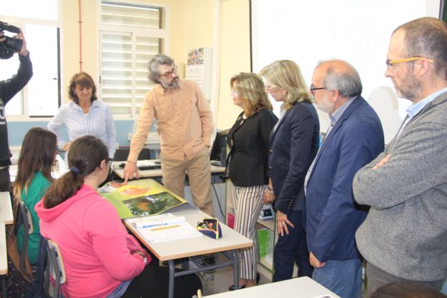 El Ayuntamiento asesora a los alumnos de los institutos del municipio sobre posibles vías formativas y laborales - 1, Foto 1