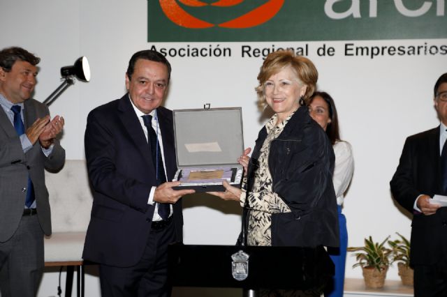 El CODID-RM recibe en Yecla el Premio Anual de la Asociación Regional de Empresarios de la Madera de Murcia (AREMA) - 4, Foto 4