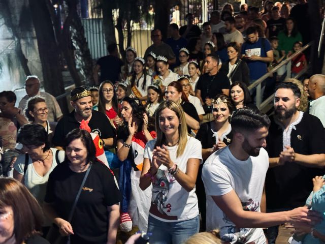 Tradición y fiesta se unen en Archena para celebrar la tradicional noche miguera, la más esperada del año, que congregó a más de 5000 personas - 1, Foto 1