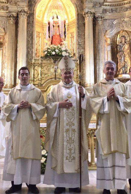 José David y Héctor Madrona, nuevos diáconos “llamados a llevar la esperanza que el mundo necesita” - 2, Foto 2