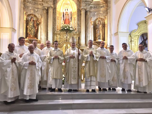 José David y Héctor Madrona, nuevos diáconos “llamados a llevar la esperanza que el mundo necesita” - 3, Foto 3