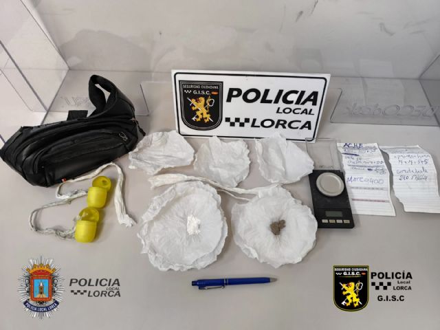 La Policía Local detiene a una persona por delitos contra la salud pública y la seguridad vial en Lorca - 1, Foto 1