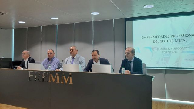 Más de 40 profesionales del metal participan en una jornada sobre prevención de riesgos laborales - 2, Foto 2