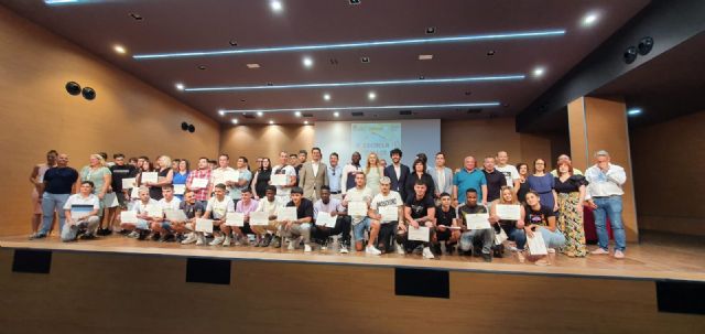 80 alumnos de tres Programas Mixtos de Empleo y Formación reciben sus diplomas en Molina de Segura - 1, Foto 1