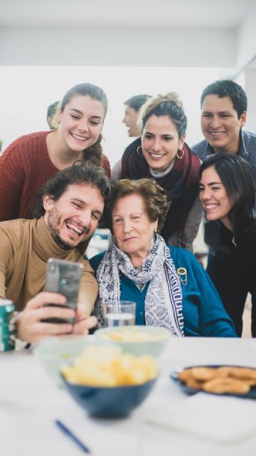 El programa Adopta Un Abuelo supera las 49.000 horas de compañía en el Día de los Abuelos - 4, Foto 4