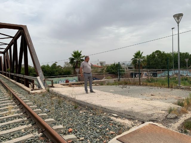 El Gobierno de Lorca rechaza la construcción de una fábrica de hormigón para las obras del AVE en el barrio de San Diego - 1, Foto 1