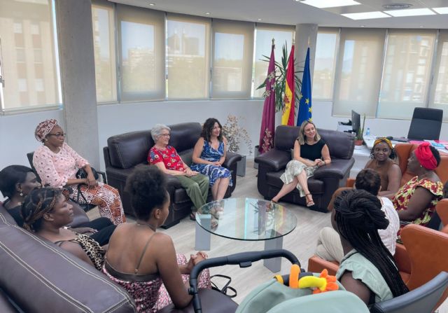 La consejera de Poltica Social mantiene un encuentro con mujeres afrodescendientes para avanzar en su inclusin social y laboral, Foto 1