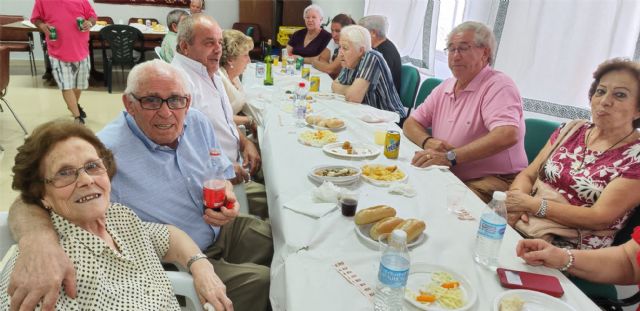 Merienda de confraternidad de la 'Asociación de Jubilados Salvador del Mundo' de Calzada de Calatrava - 4, Foto 4