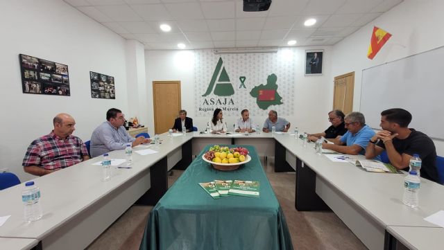 La consejera de Agricultura denuncia el juego de trileros del Ministerio - 1, Foto 1