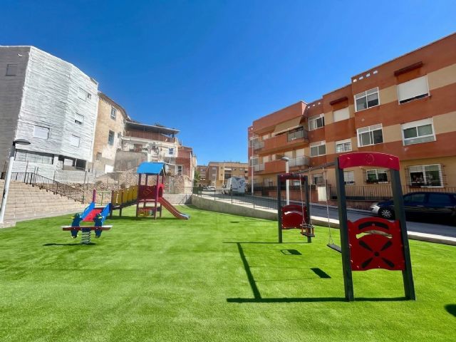 El Ayuntamiento de Blanca construye un nuevo parque situado junto a las calles Emilio Soler Torrano 'El Corcho' y Teresa de Calcuta El Ayuntamiento de Blanca construye un nuevo parque situado junto a las calles Emilio Soler Torrano 'El Corcho' y Teresa de Calcuta