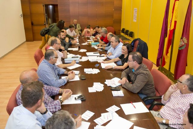 El Gobierno municipal trabaja con los representantes de las Juntas Vecinales las prioridades de actuación para 2017 - 1, Foto 1