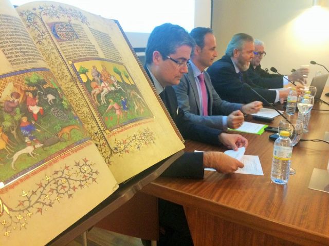 Javier Celdrán destaca la necesidad de democratizar la cultura en la inauguración de la muestra El arte como símbolo de poder - 3, Foto 3