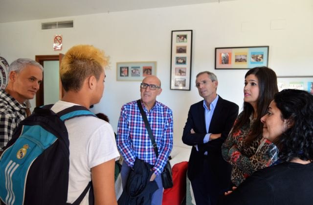 La Comunidad interviene en 12 familias con dificultades de relación para evitar conductas antisociales posteriores en los menores - 1, Foto 1