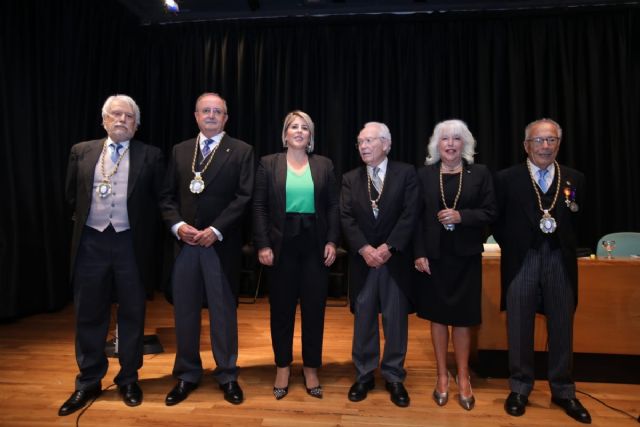 La alcaldesa felicita a Tomás Martínez Pagán por su ingreso en la Real Academia de Gastronomía - 1, Foto 1