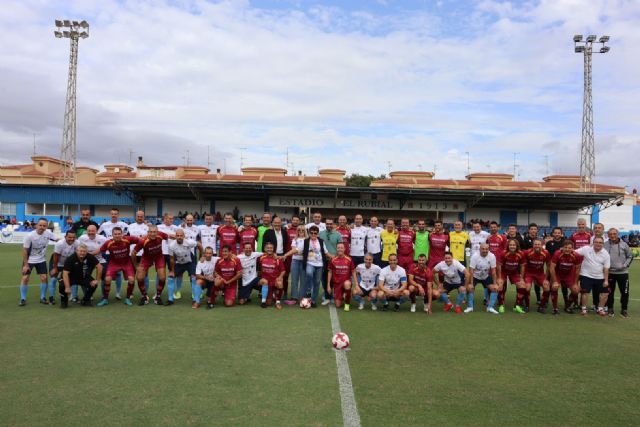 El domingo se disputó el primer partido solidario Unidos Contra el Cáncer - 1, Foto 1