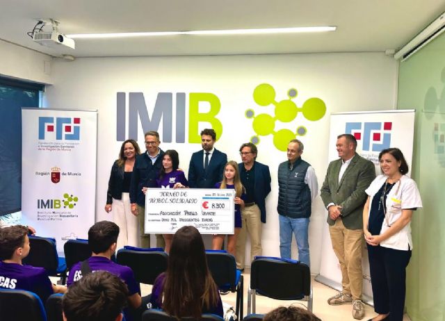 El alcalde felicita a los niños participantes en el Torneo de Fútbol Solidario de las Pedanías Altas - 2, Foto 2