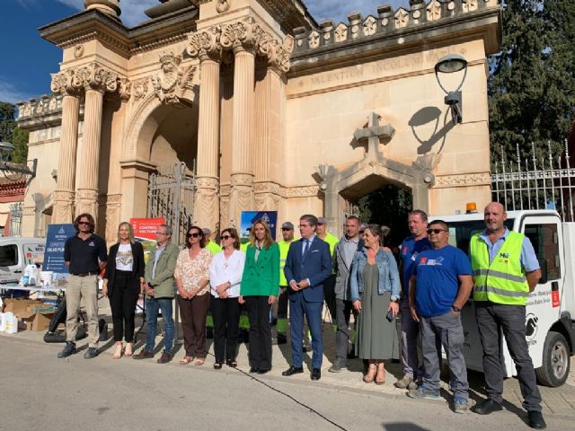 Dispositivo especial de limpieza, transporte y seguridad en el Cementerio de Nuestro Padre Jesús por el Día de Todos los Santos - 1, Foto 1