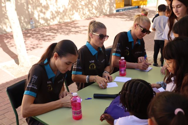 Continúan las visitas del Hozono Global Jairis a los colegios de la Región para promover el baloncesto - 2, Foto 2