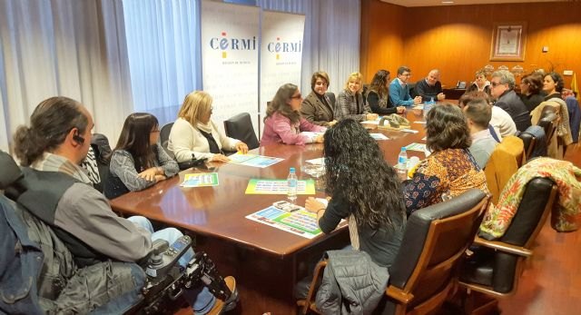 El Gobierno regional invita a la ciudadanía a manifestar su compromiso contra la violencia de género - 2, Foto 2