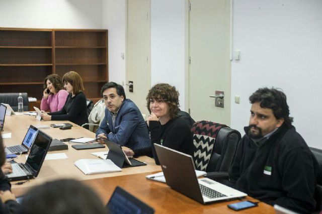 Podemos estudia en el Congreso las iniciativas necesarias para la puesta en marcha efectiva de la Ley de Vivienda - 1, Foto 1