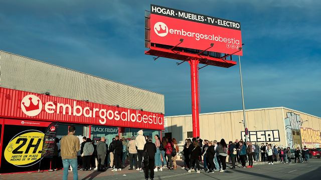 Embargosalobestia revienta el Black Friday con su campaña de muebles a 1 euro - 1, Foto 1