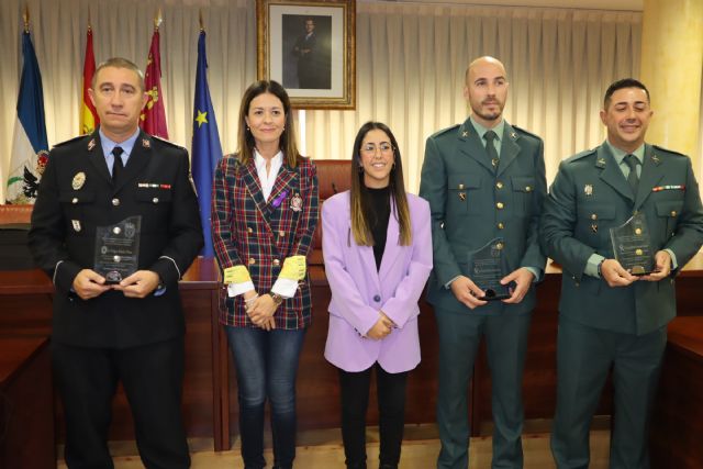 Águilas conmemora el Día Internacional Contra la Violencia de Género - 4, Foto 4