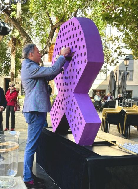 Los lorquinos muestran su repulsa ante la violencia de género y se suman al acto conmemorativo del 25N en recuerdo de las víctimas - 2, Foto 2