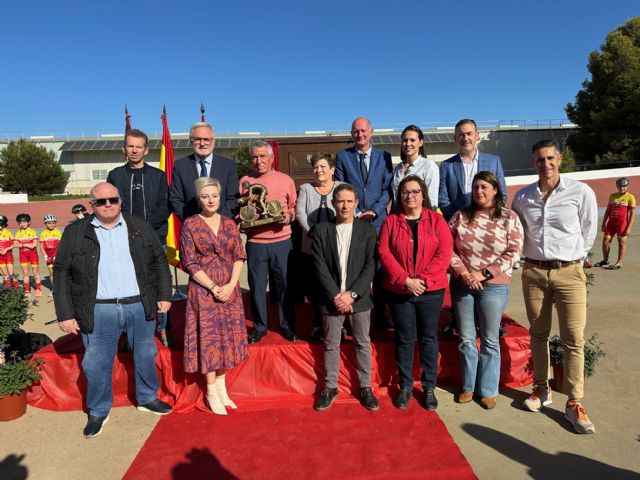 El Velódromo Municipal de Torre Pacheco se viste de gala para dar un emotivo homenaje a José Antonio Martínez Tomás - 2, Foto 2