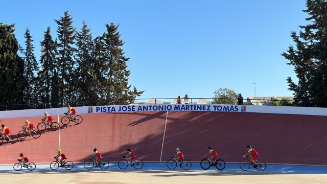 El Velódromo Municipal de Torre Pacheco se viste de gala para dar un emotivo homenaje a José Antonio Martínez Tomás - 4, Foto 4