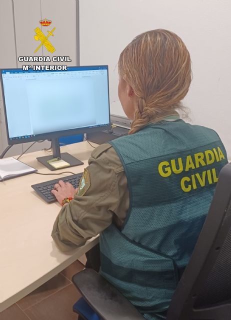 La Guardia Civil detiene en Totana a una pareja por la sustracción de gran cantidad de joyas en un domicilio - 3, Foto 3