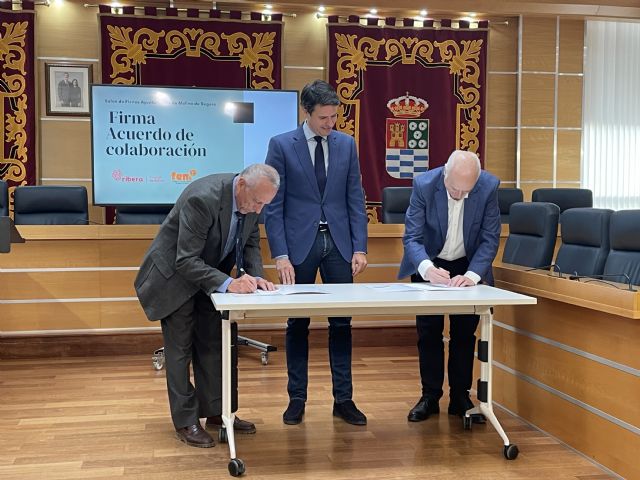 Ribera Hospital de Molina y la Fundación de Estudios Médicos de Molina de Segura firman un convenio para fomentar la educación científica y los hábitos saludables - 1, Foto 1