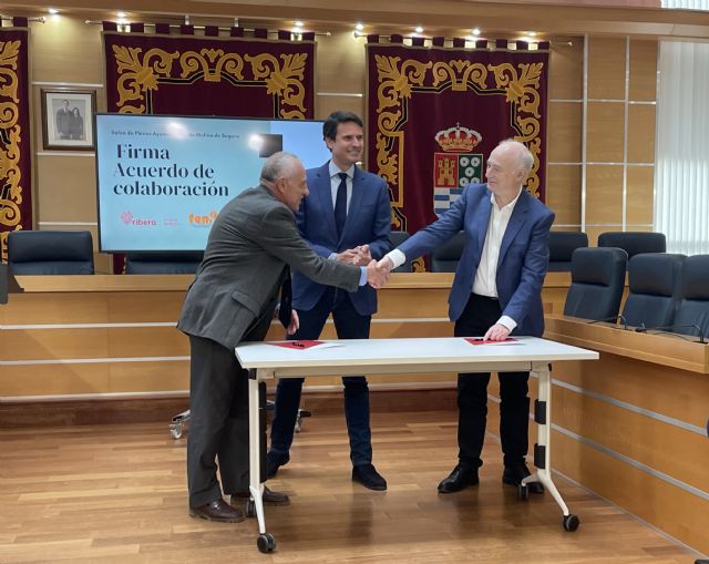 Ribera Hospital de Molina y la Fundación de Estudios Médicos de Molina de Segura firman un convenio para fomentar la educación científica y los hábitos saludables - 4, Foto 4