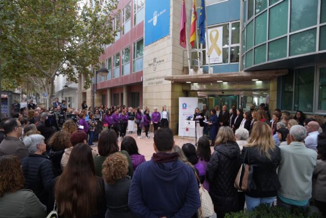 El subinspector jefe de la UFAM Alcantarilla, la campaña 'Tolerancia 0' de Atresmedia y el grupo teatral Itaca de Mazarrón, Premios 25N - 1, Foto 1