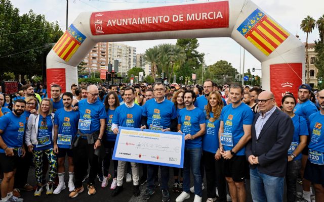 Más de 3.250 personas participan en la carrera solidaria 'Muévete X Valencia' organizada en Murcia - 1, Foto 1