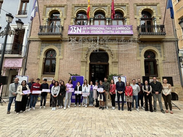 Águilas conmemora el 25N bajo el lema Bloquea el maltrato - 1, Foto 1